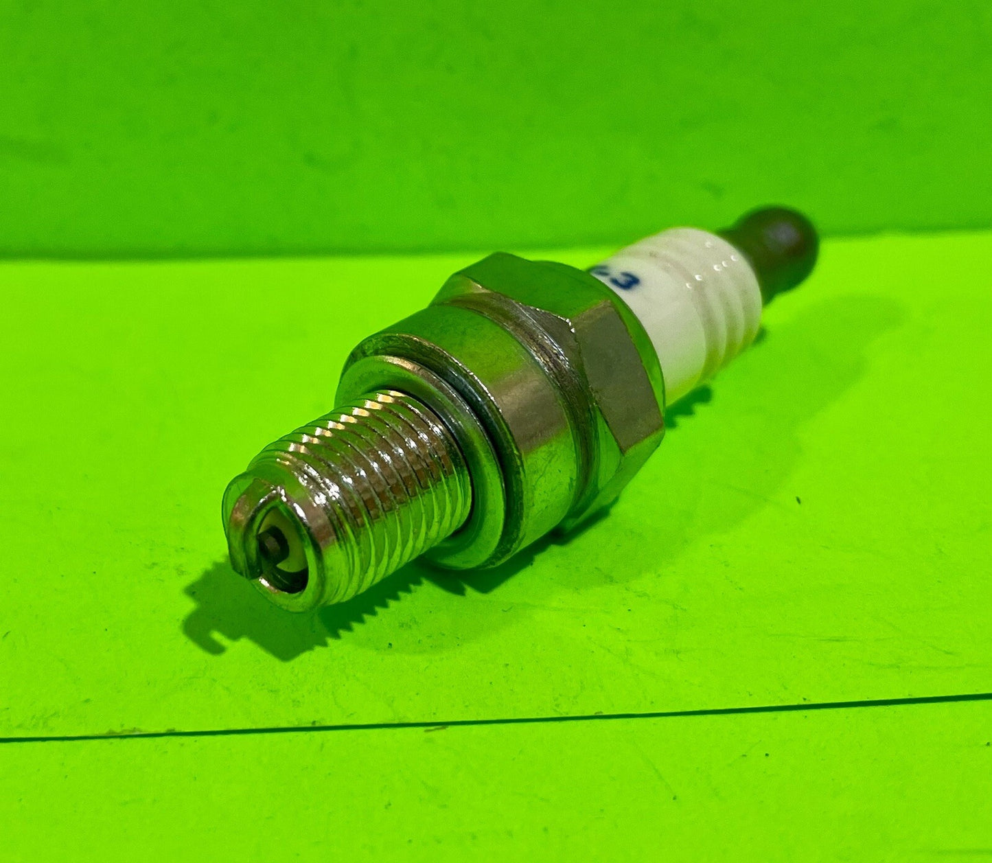 Genuine Husqvarna Spark Plug HQT-3 Resistor 590843801 OEM fits RZ7C CMR6H 2 Pack4