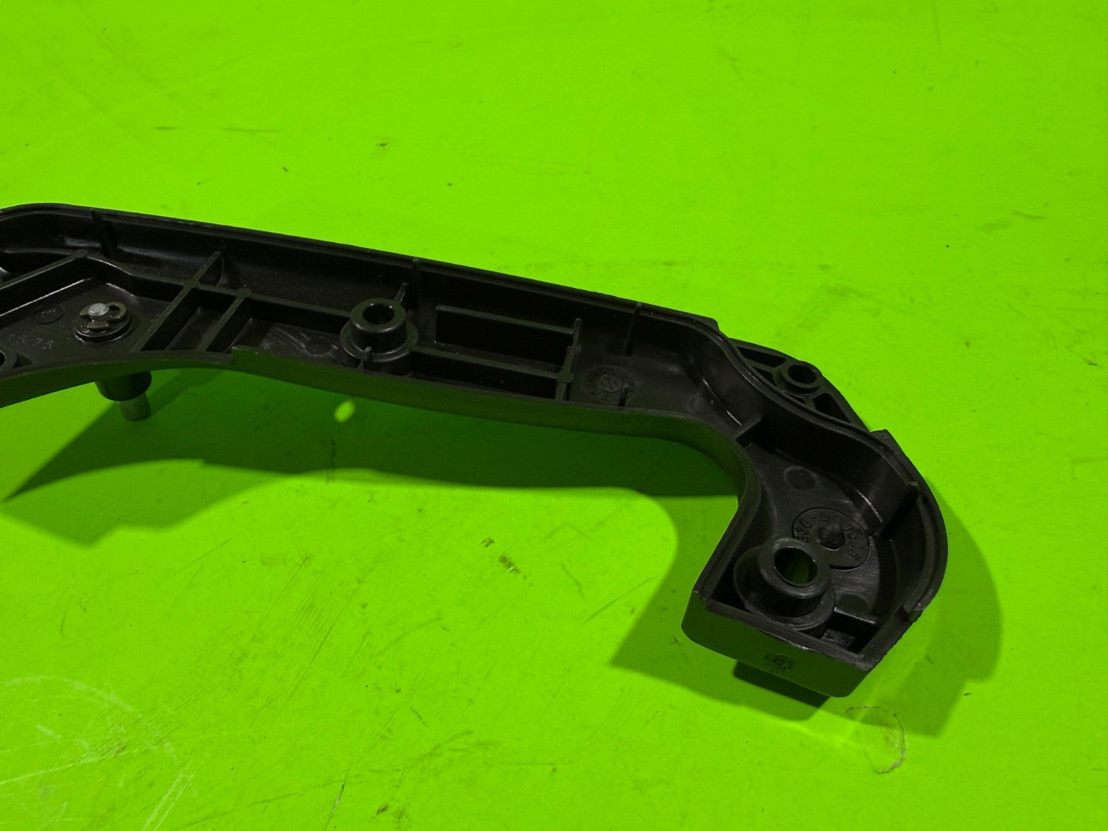 Genuine OEM Husqvarna Throttle Cover Assy 530014160 132HBV5