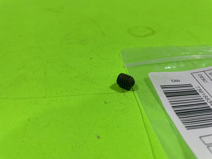 5 Pk Genuine OEM Husqvarna 539976956 Set Screw 5/16 NYLOC3