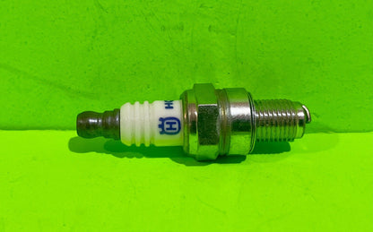 Genuine Husqvarna (1) Spark Plug HQT-3 Resistor 590843801 OEM fits RZ7C CMR6H1
