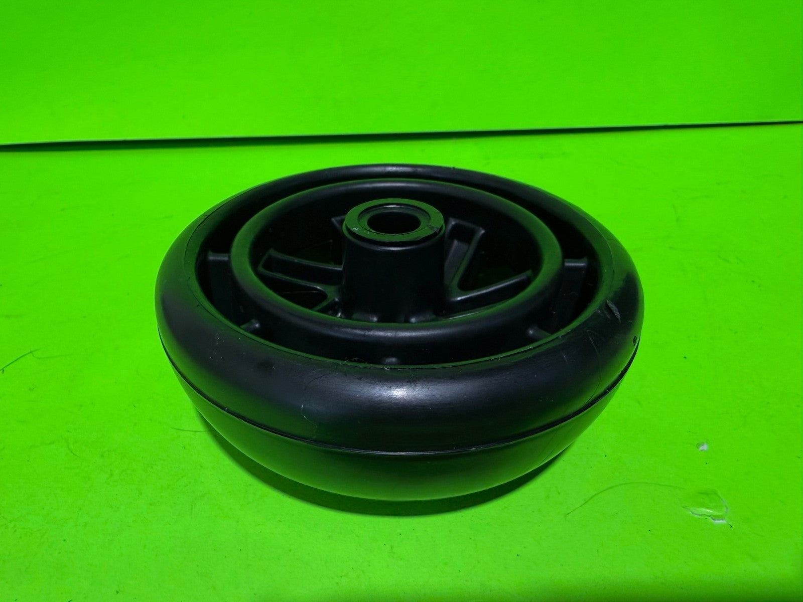New Genuine OEM Husqvarna 532188606 Gage Wheel 589527401 Craftsman Poulan Ariens1