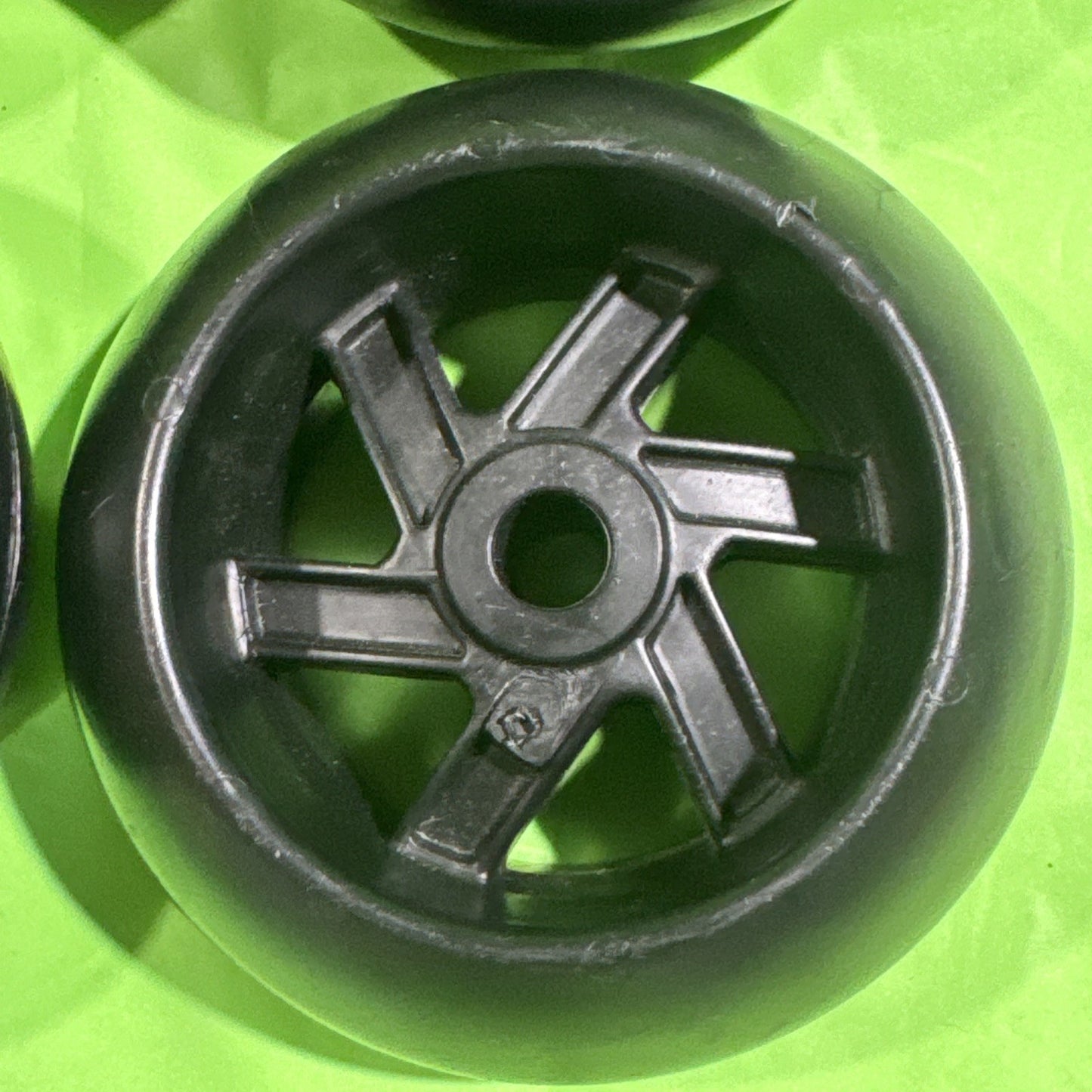 New OEM 4Pk Husqvarna Deck Wheels AYP Craftsman 532188606 589527401 1886064