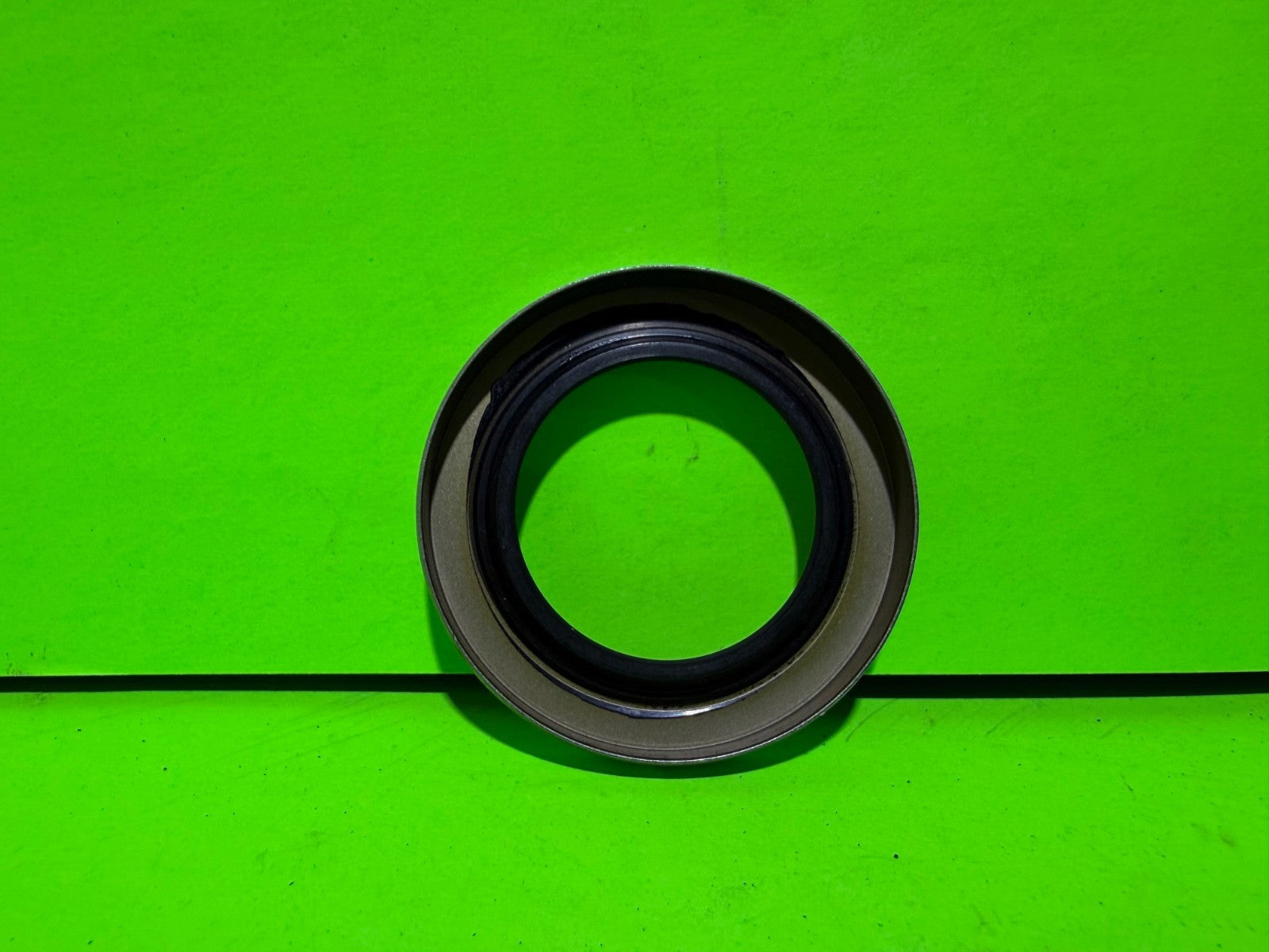 New Genuine OEM Husqvarna 539102851 Seal2