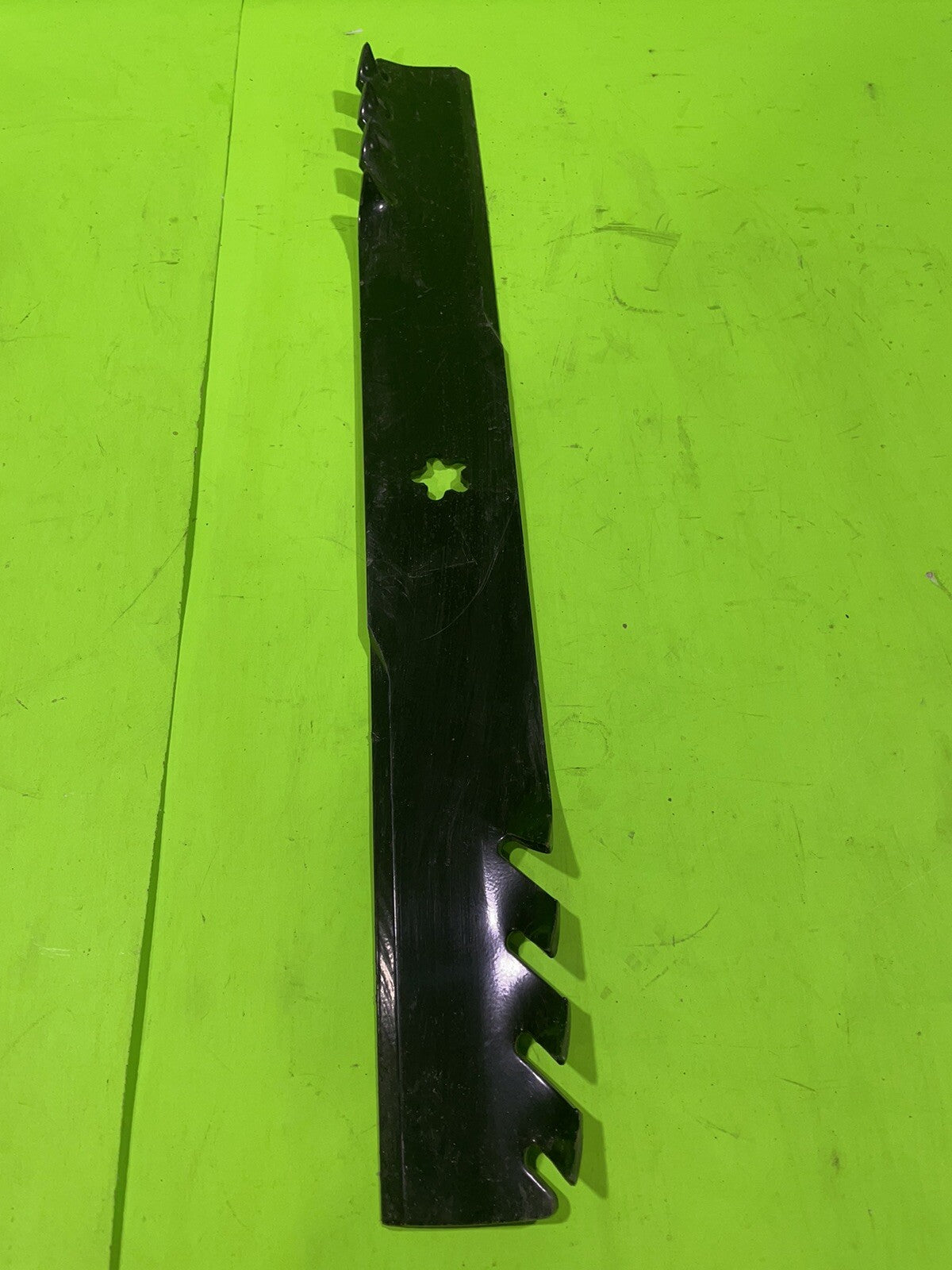 Genuine OEM Husqvarna Dixon 539119852 Gator Fusion Blade for 42 In Cut0