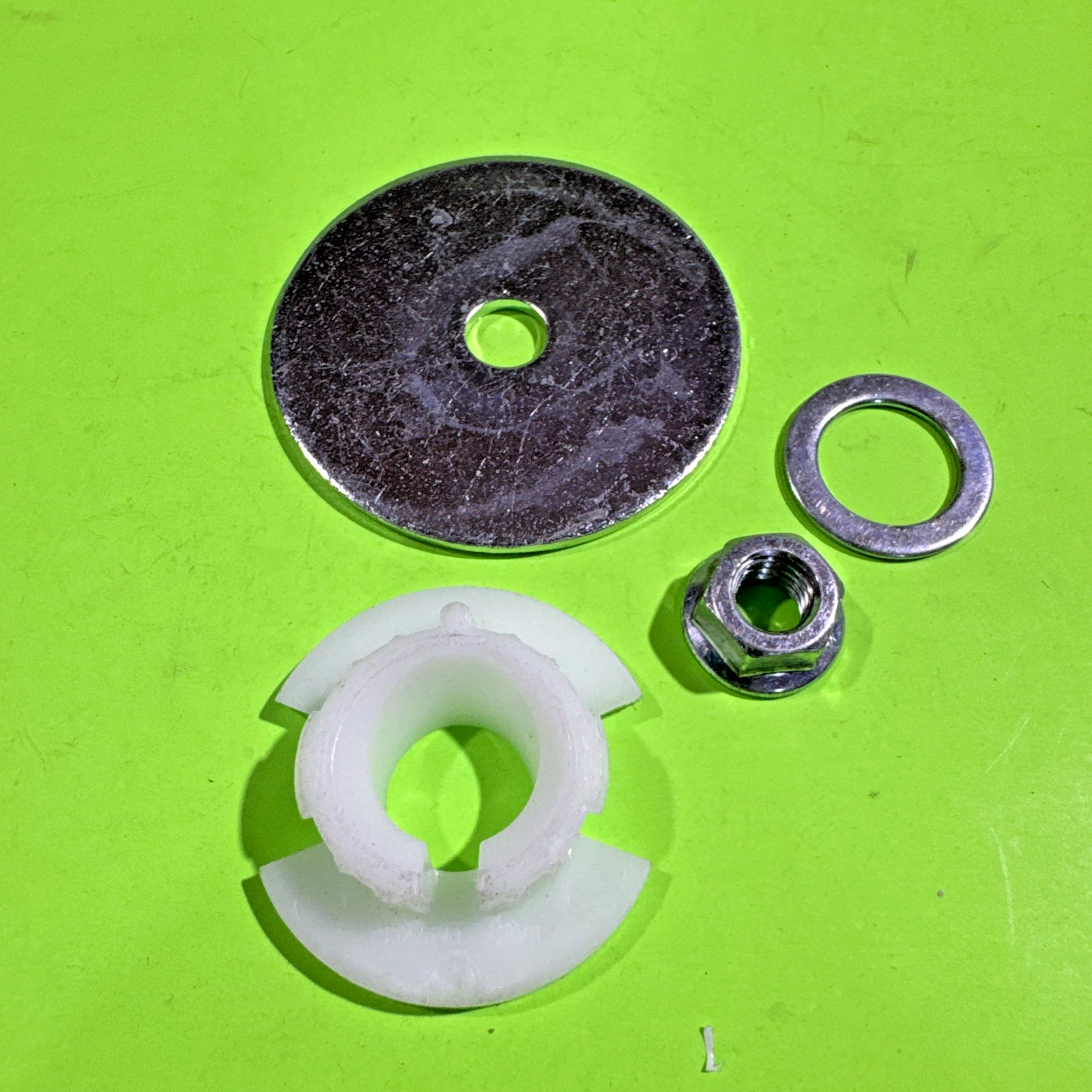 New OEM Husqvarna Lawn Mower Steering Shaft Bushing 532195228 with Hardware0
