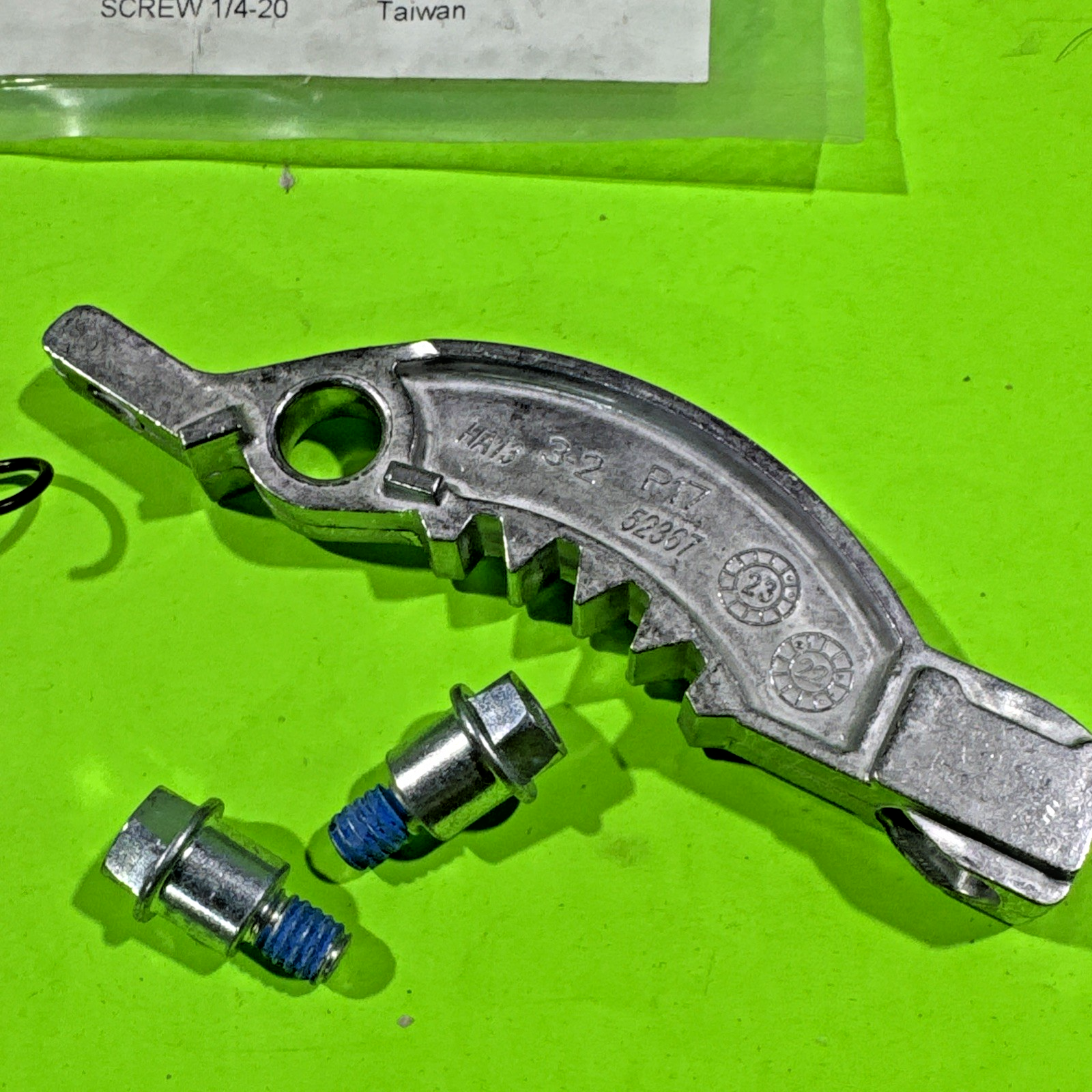 NEW GENUINE OEM HYDRO GEAR 71356 PARKING BRAKE ARM KIT RZT ZT EZT TRANSAXLE4