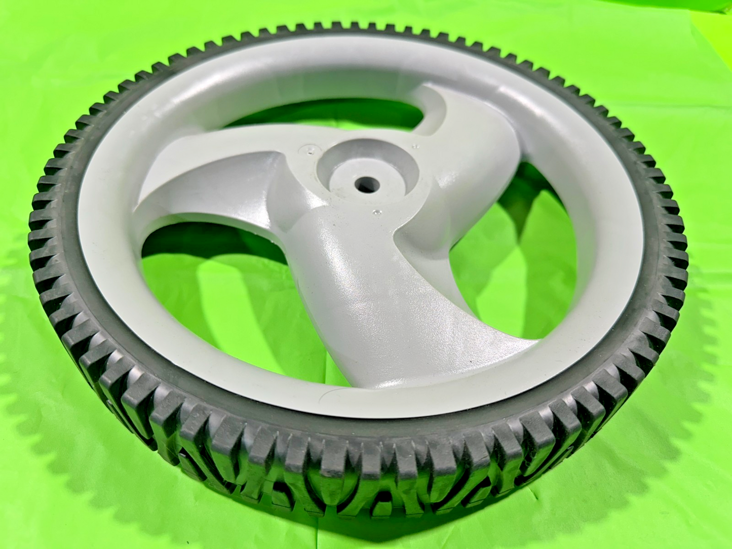NEW OEM Genuine Husqvarna 532433099 Wheel Assembly1