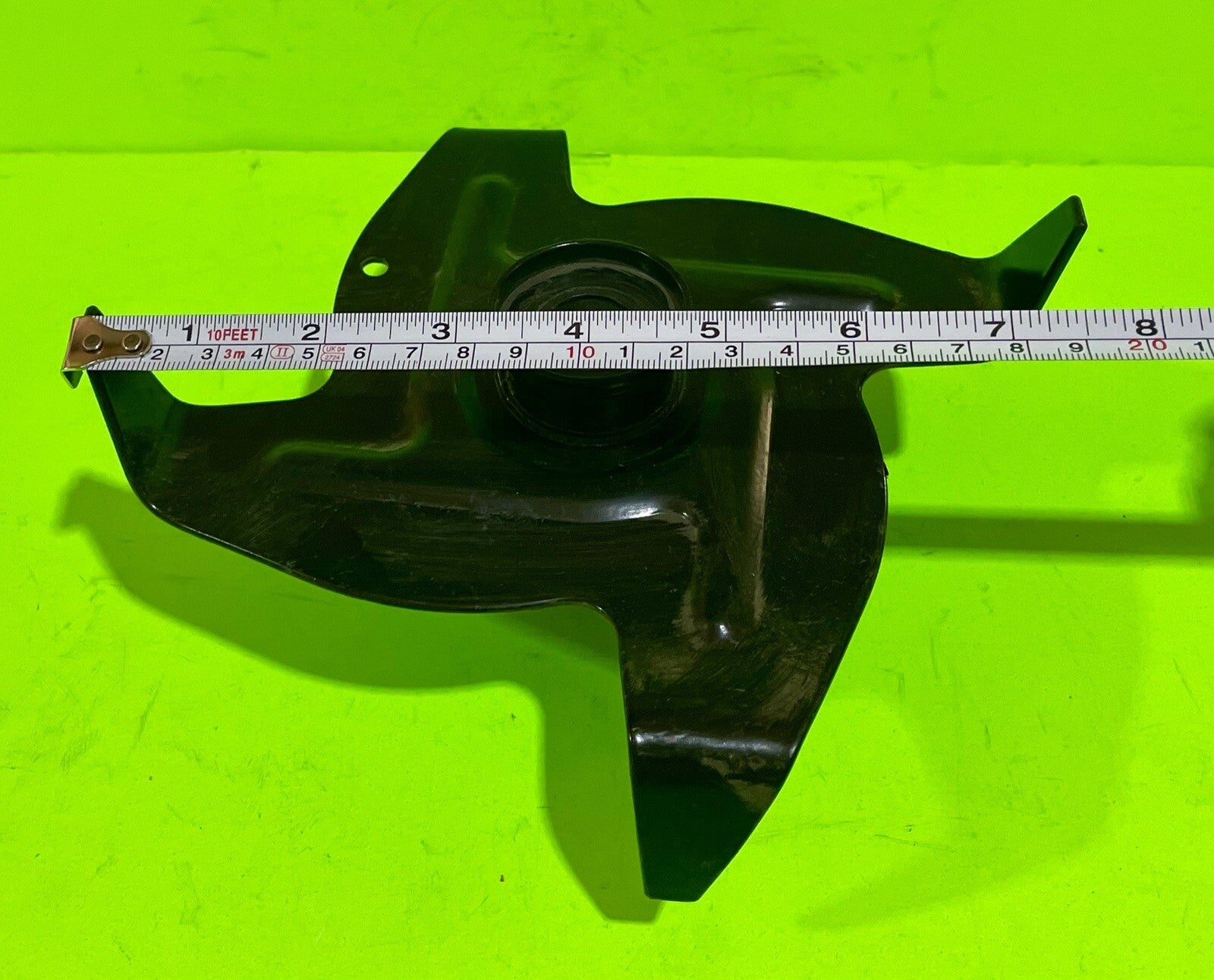 Briggs & Stratton 1901098MA LH Inner Tine Shaft - Husqvarna 5849714024