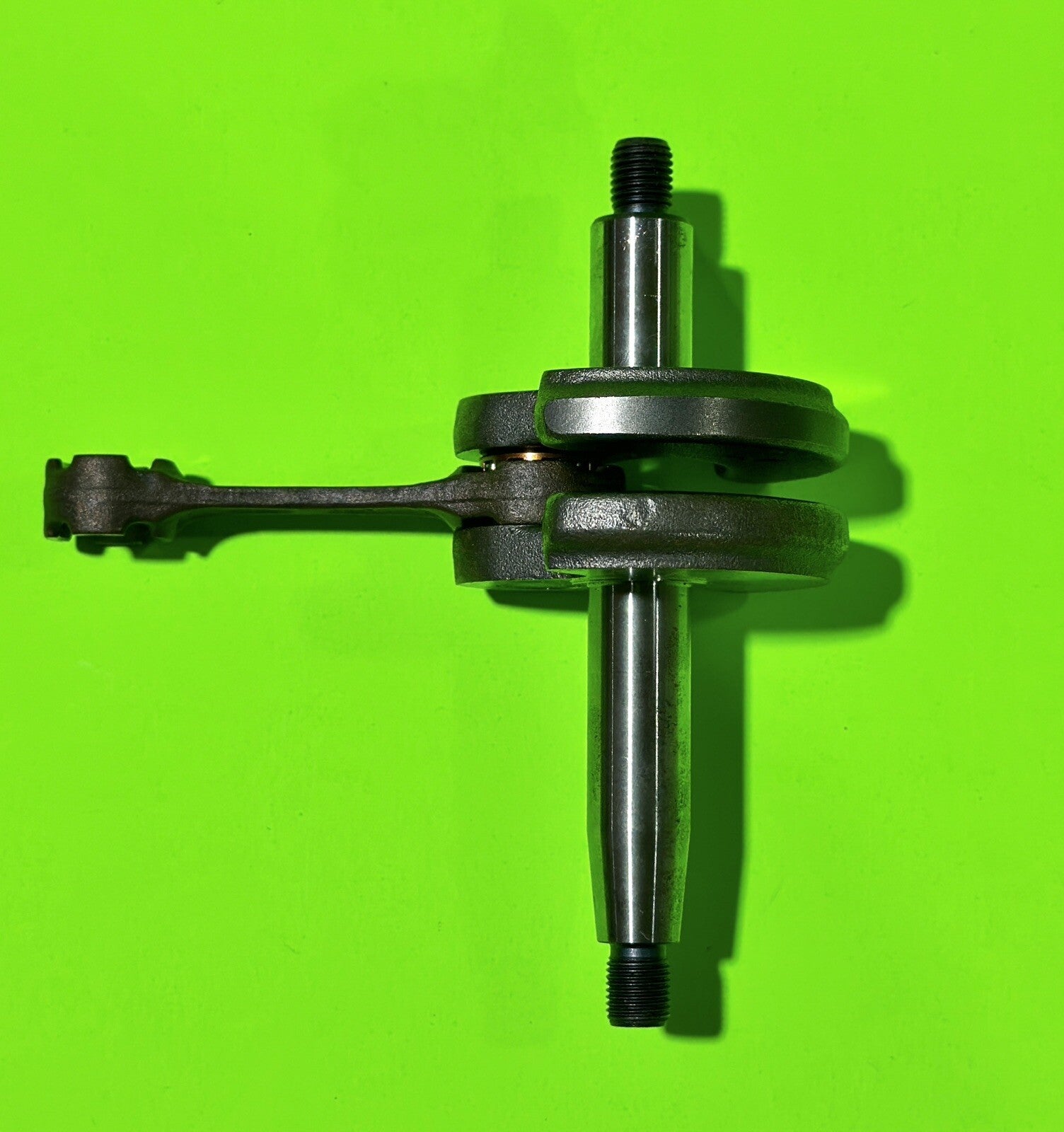 Genuine OEM Husqvarna Crankshaft 521628801, 544259801  Backpack Blower ebz70010
