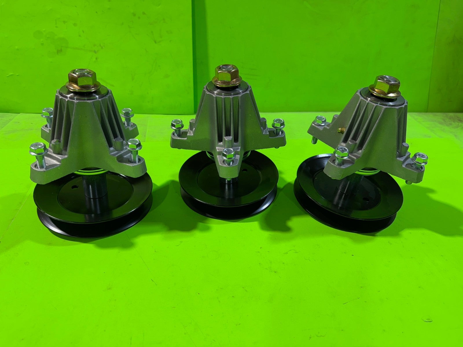 NEW MTD Deck Spindle Set For Mustang 54 XP 918-06978 54" Deck1