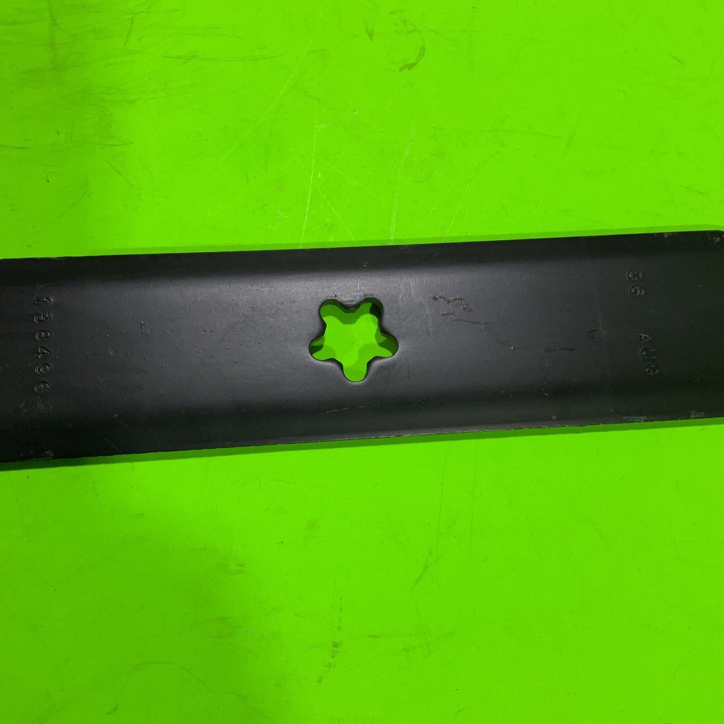 Lawn Tractor 36-in Deck Premium High-Lift Blade 138496 5 Point Star Center Hole2