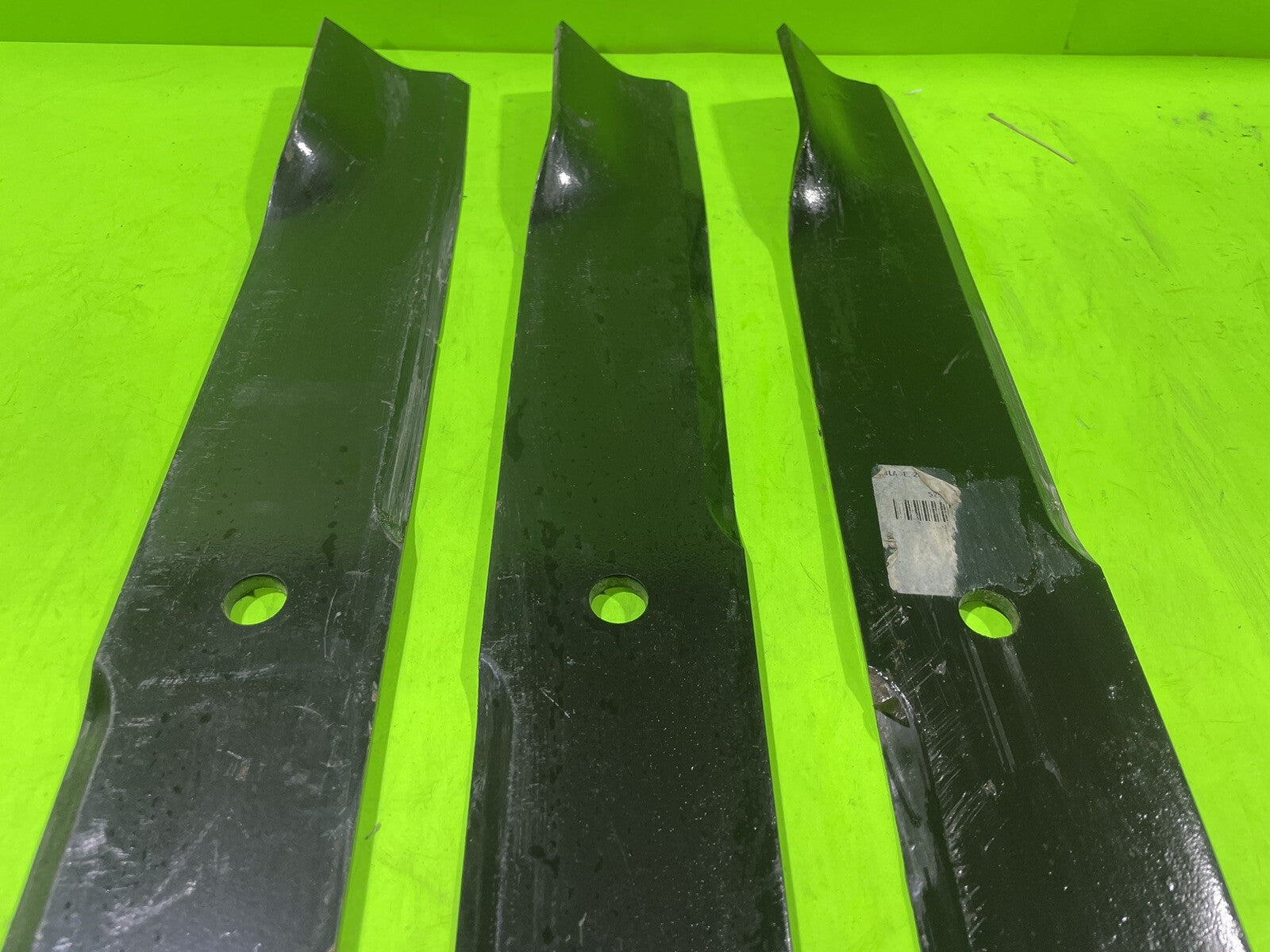 Genuine OEM Husqvarna Dixon 525341101 3 Pk Mower Blades 72 In Cut2