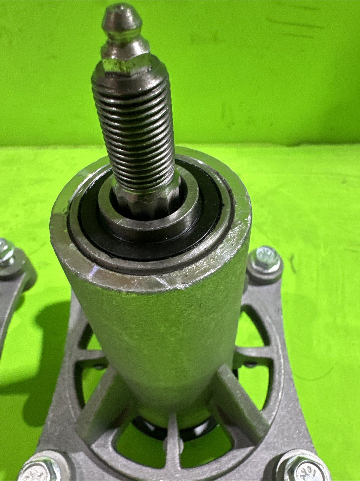 2 Pack! Lawn Mower Spindle 187292, for Husqvarna, Craftsman, Ariens, Poulan Pro1