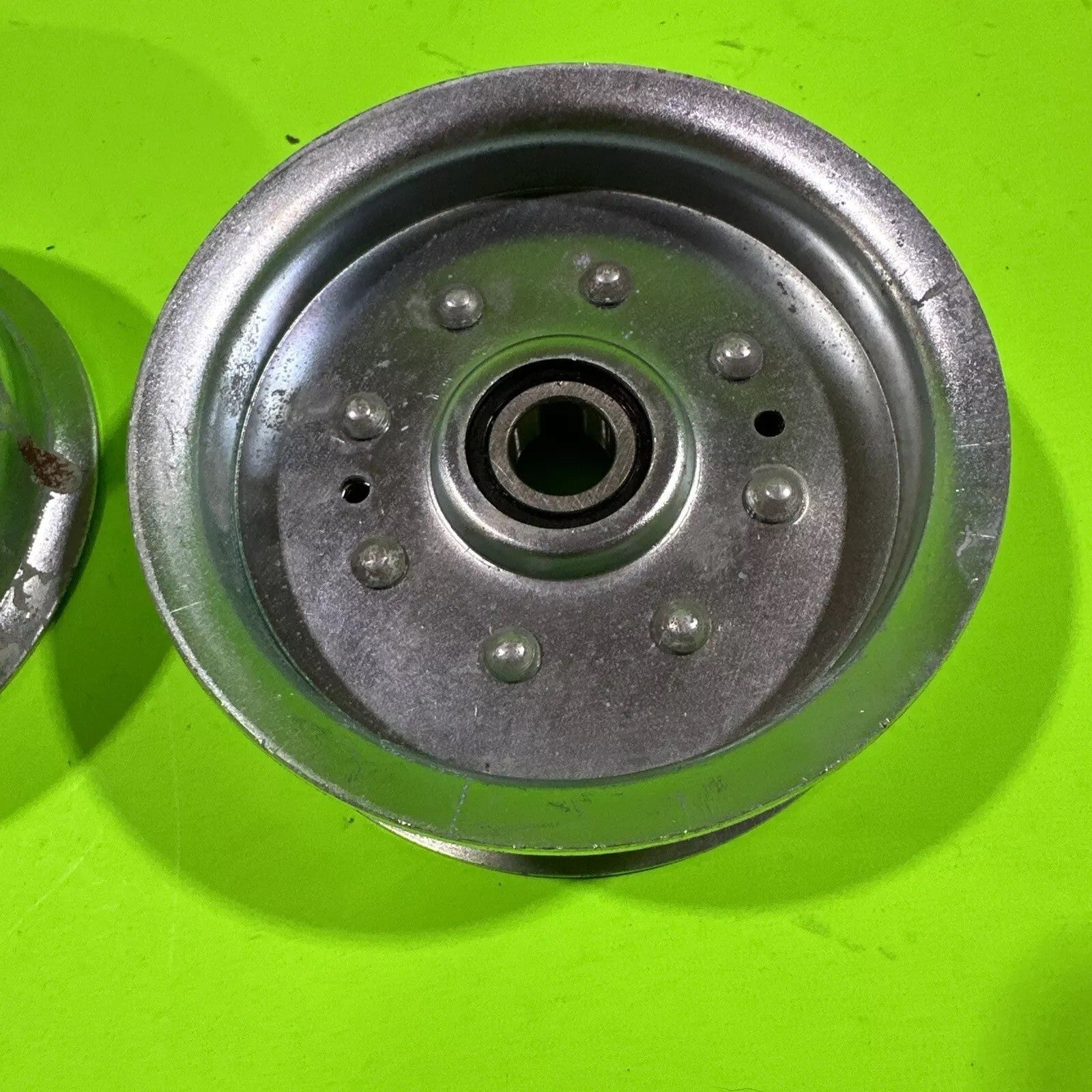 NEW 2 Deck Idler Pulleys For Craftsman T3200 T310 T135 T150 T1405