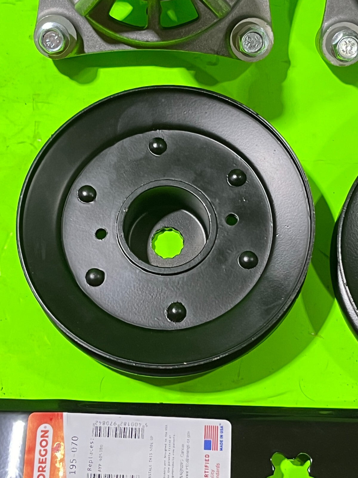 Spindle Blade Pulley Kit for Husqvarna 46 Inch RZ 4619 4620 4623 46i Z 2464