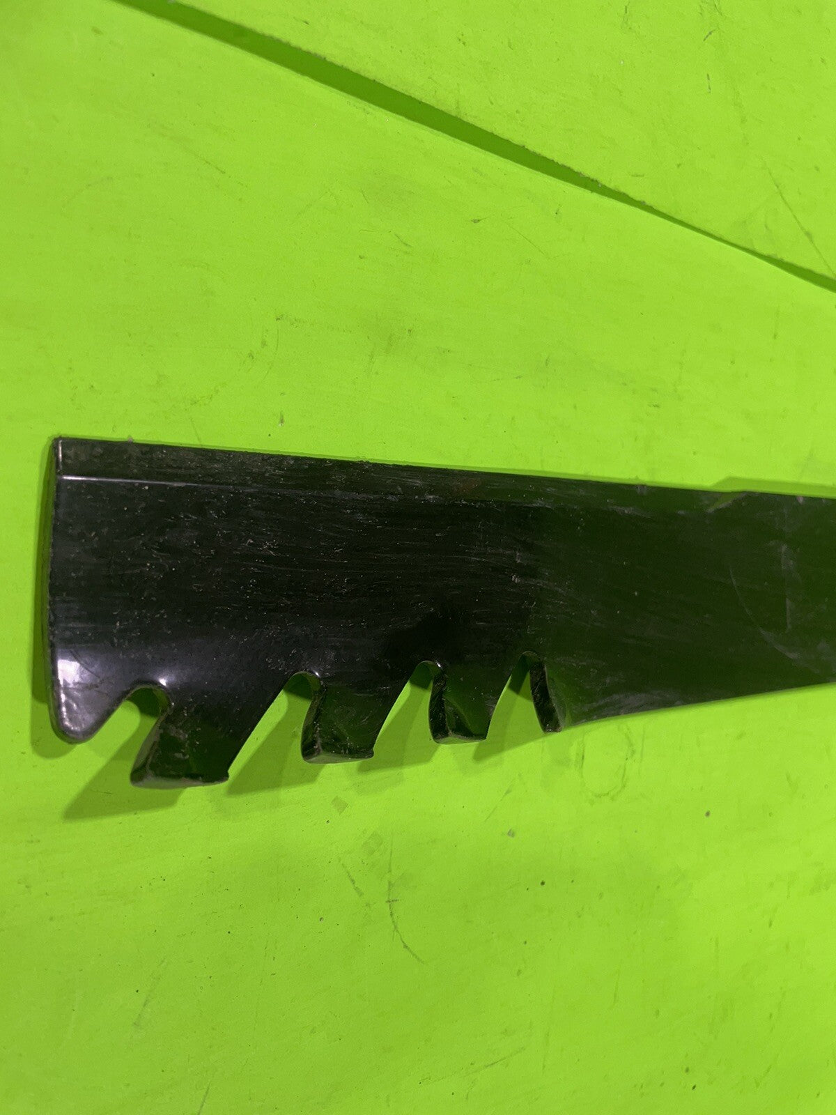 Genuine OEM Husqvarna Dixon 539119852 Gator Fusion Blade for 42 In Cut3