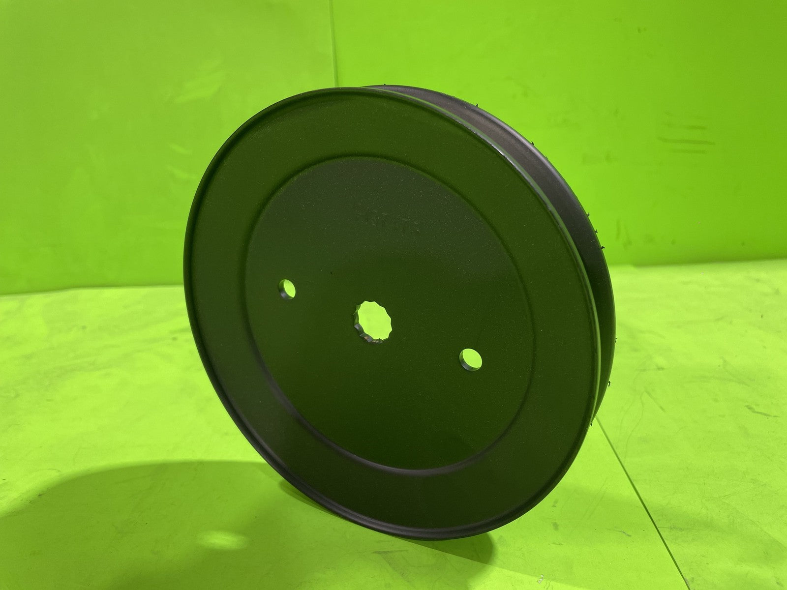 Spindle Pulley OEM Husqvarna 2146XLS 2246LS 2346XLS  LT1942 LTH152 195945 1974735